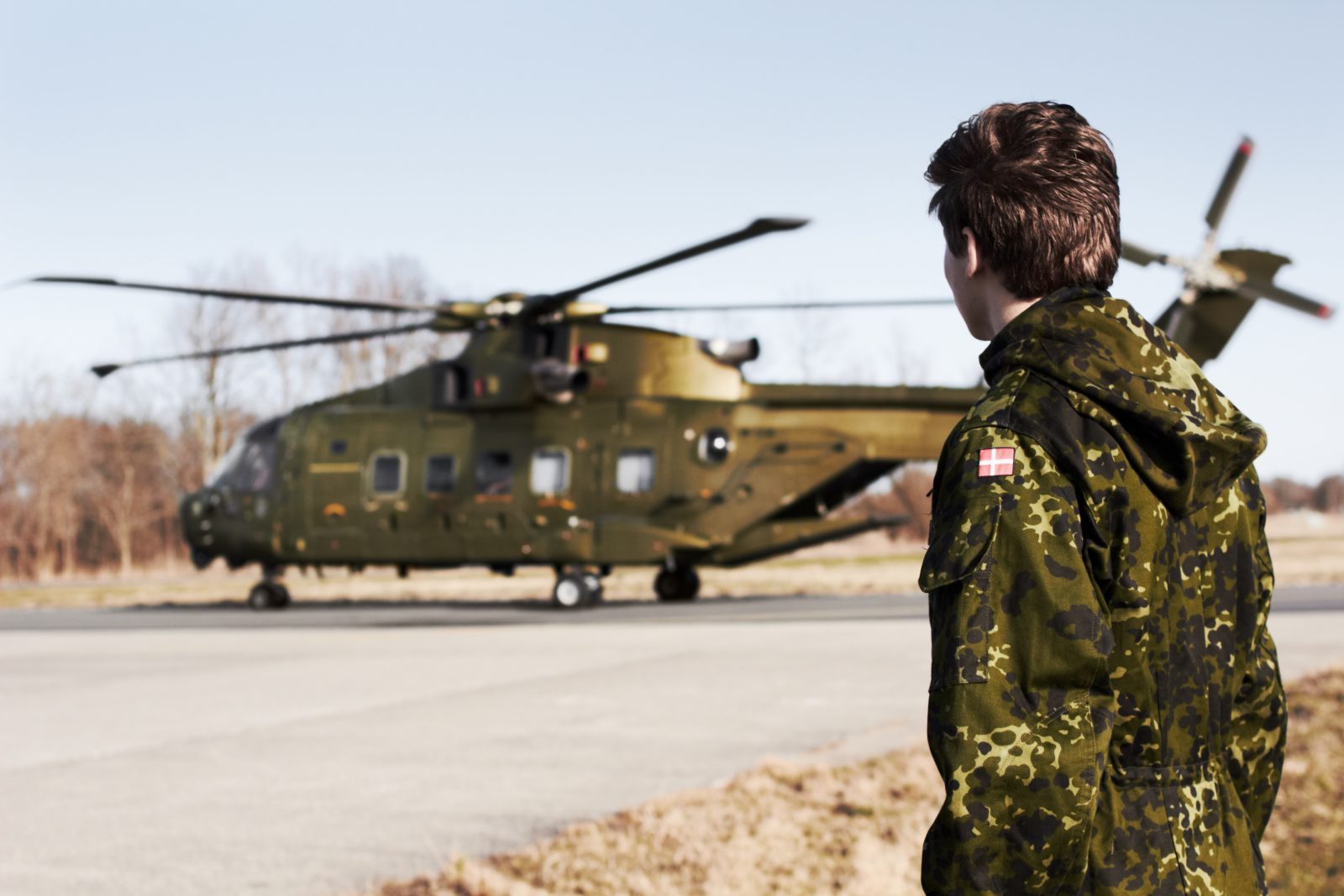 Russisk signalblus mod dansk helikopter